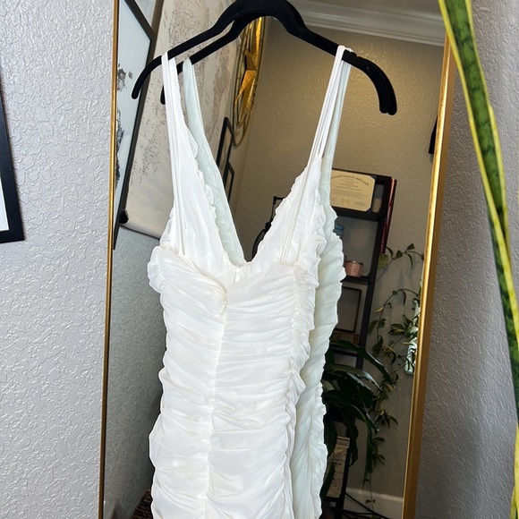 HOUSE OF CB 'Alexia' White Ruched Midi Dress NWOT - Picture 8 of 9